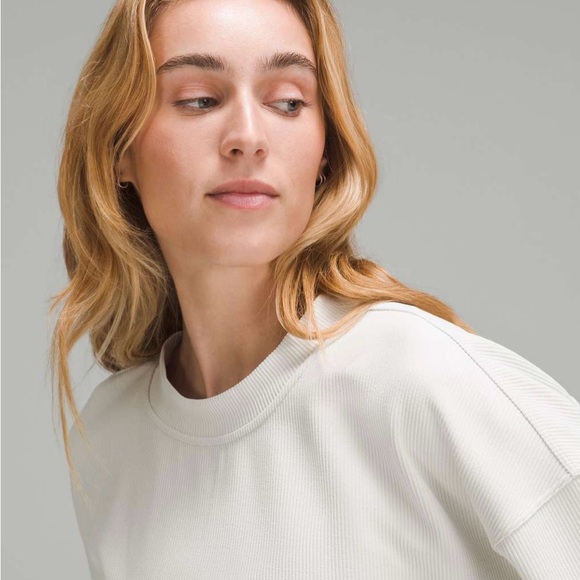 Lululemon Athletica Softstreme Ribbed Bone Perfectly Oversized Cropped Crew - Picture 2 of 6